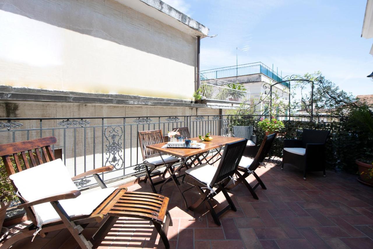 Amalfi Old Square Room & Apartments Buitenkant foto