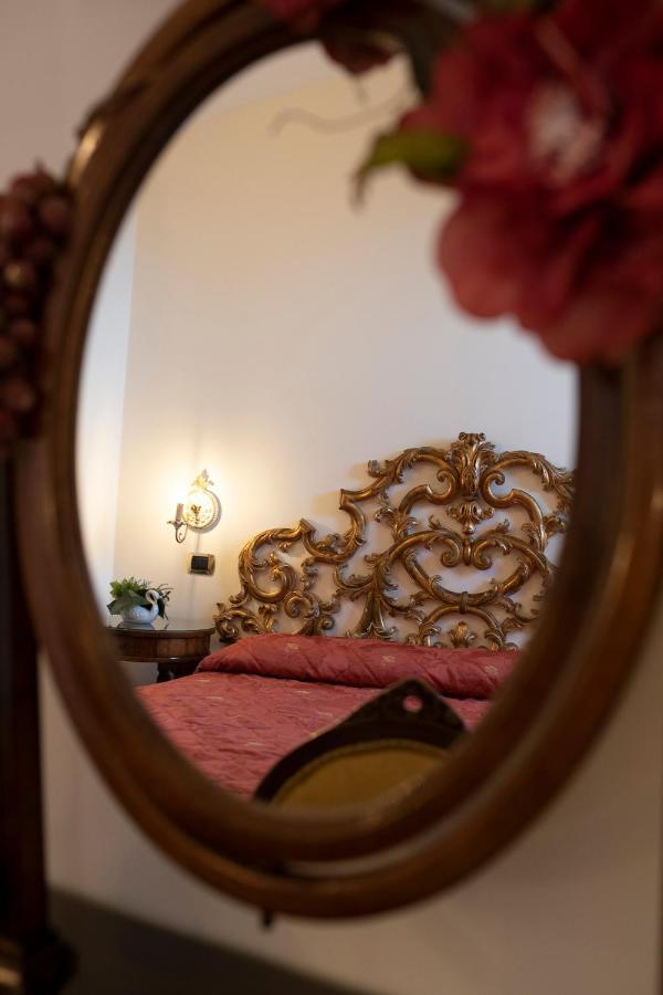 Amalfi Old Square Room & Apartments Buitenkant foto