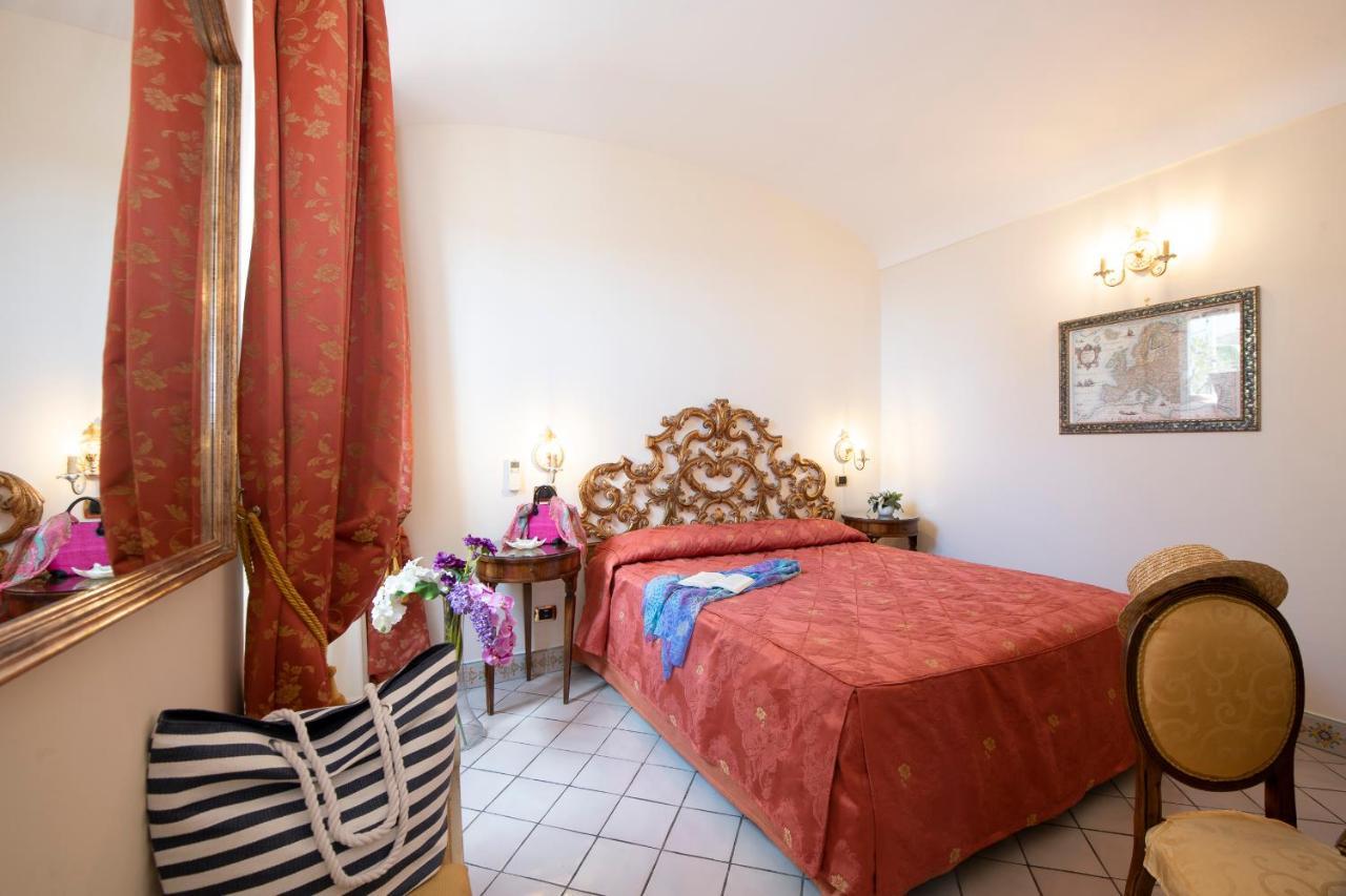 Amalfi Old Square Room & Apartments Buitenkant foto